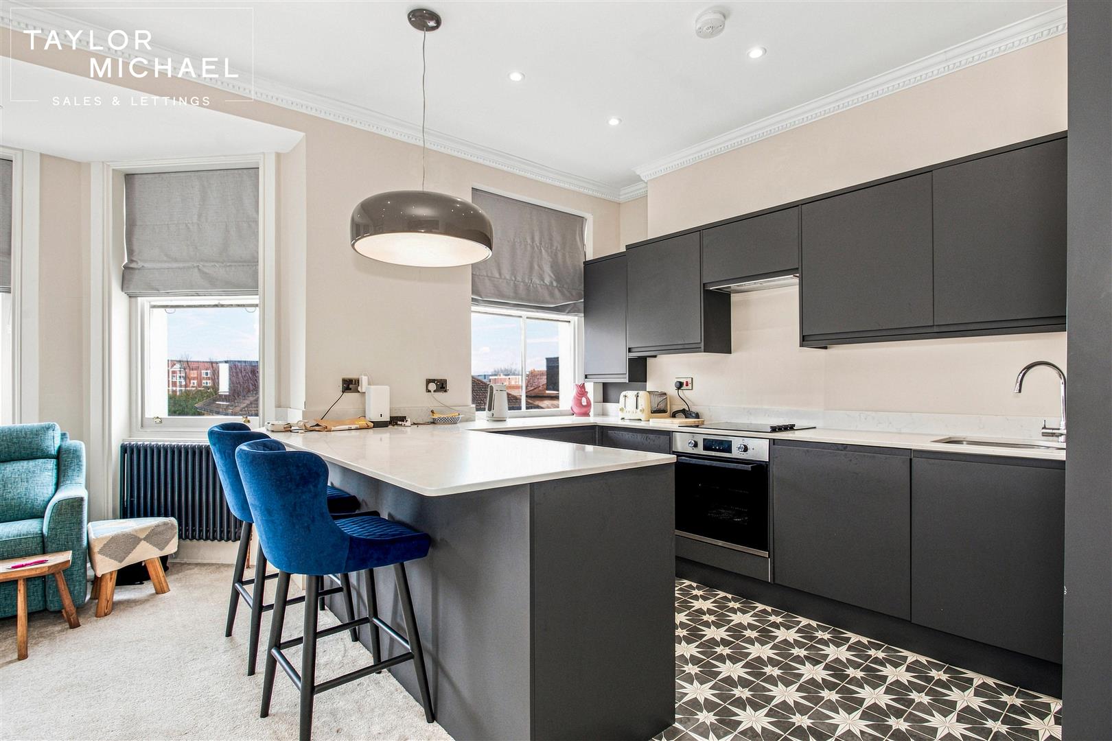 Kitchen / Living Room
